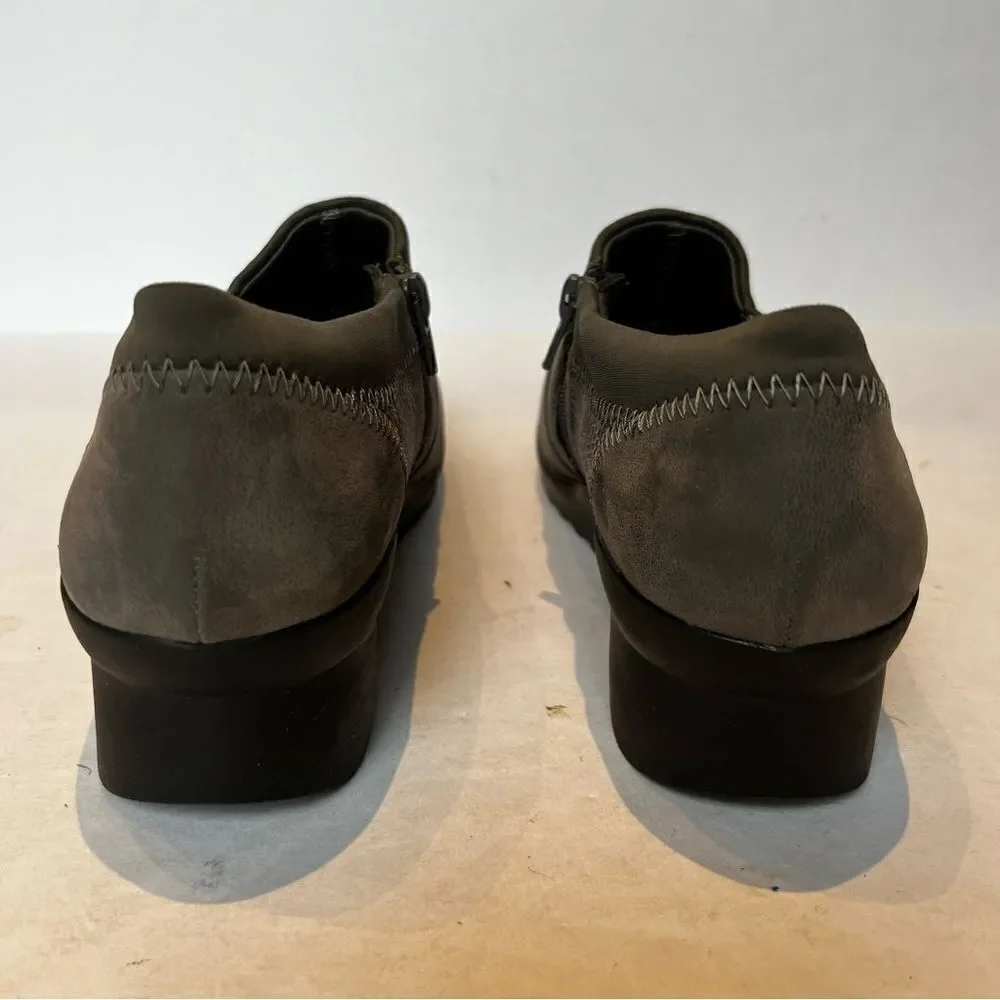 Clarks Cloudsteppers Women's Slip on Gray Loafers Size 10M